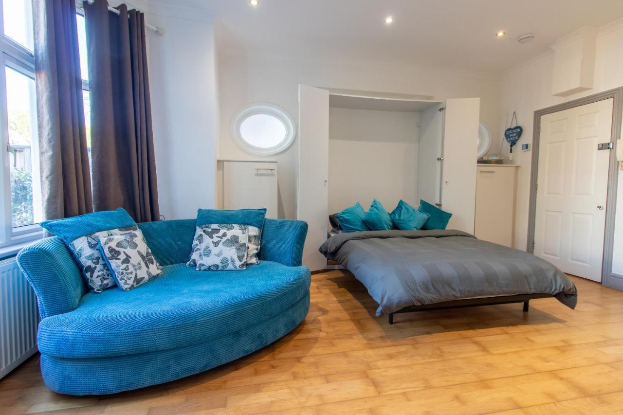 Spacious And Light Flat In Clapham Londyn Zewnętrze zdjęcie